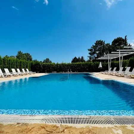 Vip Vision 409 Sunny Apartment