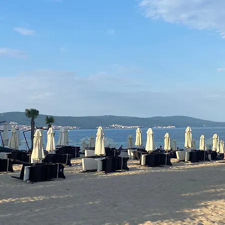 Апартаменти Vip Vision 409 Sunny